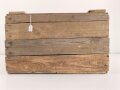 Transportkasten aus Holz für Wehrmachtsdosen "Blutwurst"  Maße etwa  33 x 46 x 29cm. Guter Zustand