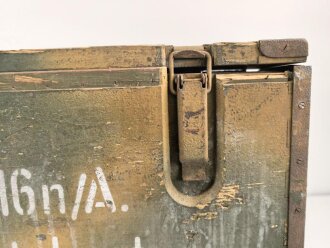 Reichswehr und frühe Wehrmacht, Transportkasten für " Zusatzkartuschen und 4. Ladungen der Feldkanone 16 neuer Art" Originale Tarnlackiert, datiert 1936, ungereinigt.