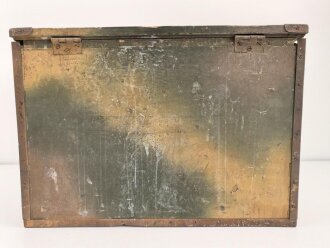 Reichswehr und frühe Wehrmacht, Transportkasten für " Zusatzkartuschen und 4. Ladungen der Feldkanone 16 neuer Art" Originale Tarnlackiert, datiert 1936, ungereinigt.