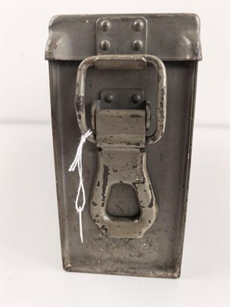 Kasten "Werkzeug" Wehrmacht, für den kleinen Waffenmeister Werkzeugsatz. Originallack, ungereinigtes Stück