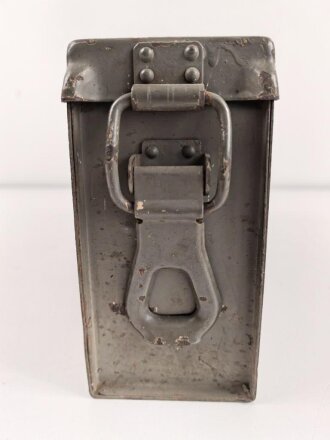 Kasten "Werkzeug" Wehrmacht, für den kleinen Waffenmeister Werkzeugsatz. Originallack, ungereinigtes Stück