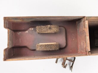 20mm Flak, Transportkasten für 2 Magazine. Originallack, ungereinigtes Stück