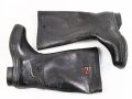 Paar Gummistiefel zum schweren Gasschutzanzug der Wehrmacht. Guter Zustand, datiert 1944