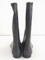 Paar Gummistiefel zum schweren Gasschutzanzug der Wehrmacht. Guter Zustand, datiert 1944