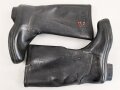 Paar Gummistiefel zum schweren Gasschutzanzug der Wehrmacht. Guter Zustand, datiert 1944