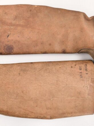 Paar Stiefel für Mannschaften der Kavallerie, Wohl ungetragenes Paar, Sohlenlänge 29,5cm