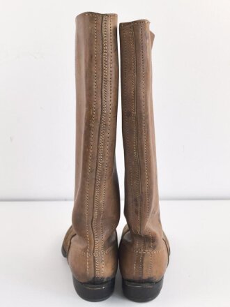 Paar Stiefel für Mannschaften der Kavallerie, Wohl ungetragenes Paar, Sohlenlänge 29,5cm
