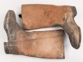 Paar Stiefel für Mannschaften der Wehrmacht. Ungetragenes Paar mit Reichsbetriebsnummer im Schaft. Ungereinigt, Sohlenlänge knapp 31cm