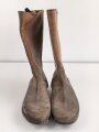 Paar Stiefel für Mannschaften der Wehrmacht. Ungetragenes Paar mit Reichsbetriebsnummer im Schaft. Ungereinigt, Sohlenlänge knapp 31cm