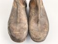 Paar Stiefel für Mannschaften der Wehrmacht. Ungetragenes Paar mit Reichsbetriebsnummer im Schaft. Ungereinigt, Sohlenlänge knapp 31cm