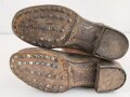 Paar Stiefel für Mannschaften der Wehrmacht. Ungetragenes Paar mit Reichsbetriebsnummer im Schaft. Ungereinigt, Sohlenlänge knapp 31cm