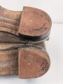 Reichswehr, Paar Stiefel für Mannschaften im Stil des 1. Weltkrieg mit Seitennaht. Ungetragenes Paar,  Variante ohne Absatzeisen und Stiefelnägel. Sohlenlänge 30cm