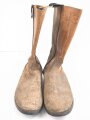 Reichswehr, Paar Stiefel für Mannschaften im Stil des 1. Weltkrieg mit Seitennaht. Ungetragenes Paar,  Variante ohne Absatzeisen und Stiefelnägel. Sohlenlänge 30cm