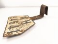Wehrmacht Nummernschild mit Halterung . Breite 31cm, ungereinigtes Stück