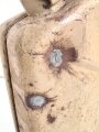 20 Liter Kraftstoff Kanister Wehrmacht datiert 1944. Originallack, ungereinigtes Stück. Zwei alt verschlossene Einschußlöcher