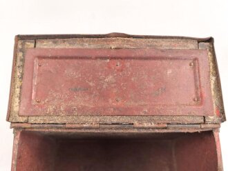 Kasten für Kehlkopfmikrofon in Selbstfahrlafetten und Panzern der Wehrmacht. Originallack, ungereinigt