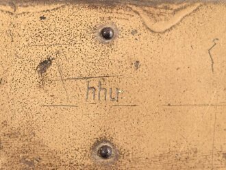 Kasten für Kehlkopfmikrofon in Selbstfahrlafetten und Panzern der Wehrmacht. Originallack, ungereinigt
