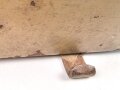 Kasten für Kehlkopfmikrofon in Selbstfahrlafetten und Panzern der Wehrmacht. Originallack, ungereinigt