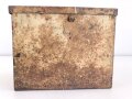 Kasten für Selbstfahrlafetten und Panzern der Wehrmacht. Originallack, ungereinigt, mit Einsätzen