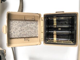 Entfernungsmesser 36 Wehrmacht. Originallack, guter Zustand, Die Lagergabel fehlt, sonst Vollständig.