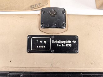 Entfernungsmesser 36 Wehrmacht. Originallack, guter Zustand, Die Lagergabel fehlt, sonst Vollständig.