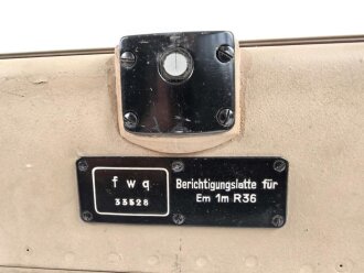Entfernungsmesser 36 Wehrmacht. Originallack, guter Zustand, Die Lagergabel fehlt, sonst Vollständig.