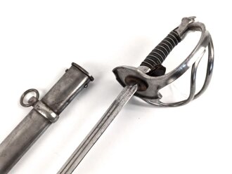 Preussen, Pallasch für Kürassiere Modell 1819 " Russische Form" Eigentumstück in sehr gutem Zustand, Ausführung in Eisen.  Klingenlänge 98cm