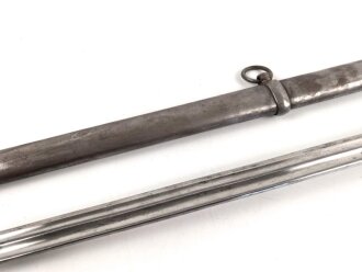 Preussen, Pallasch für Kürassiere Modell 1819 " Russische Form" Eigentumstück in sehr gutem Zustand, Ausführung in Eisen.  Klingenlänge 98cm