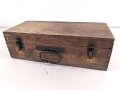 Transportkasten zum Kleinfunksprecher d ( Dorette ) der Wehrmacht. Ungereinigtes Stück