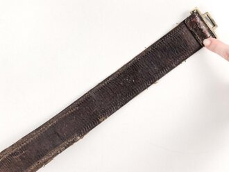 Lederne Feldbinde für Offiziere. Messinghaken, braunes Leder, Gesamtlänge 103cm