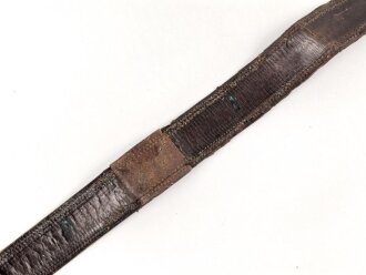 Lederne Feldbinde für Offiziere. Messinghaken, braunes Leder, Gesamtlänge 103cm