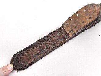 Lederne Feldbinde für Offiziere. Messinghaken, braunes Leder, Gesamtlänge 103cm