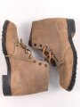 Paar Halbschuhe, ungeschwärztes Leder, Sohlenlänge 30cm, Alter und Herkunft unbekannt