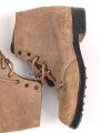Paar Halbschuhe, ungeschwärztes Leder, Sohlenlänge 30cm, Alter und Herkunft unbekannt