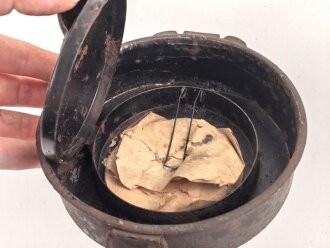 1.Weltkrieg, Bereitschaftsbüchse für eine Gasmaske. Originallack, ungereinigtes Stück