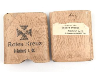 1. Weltkrieg,  Pappetui wohl für Zigarren " Eisernes Kreut, Roten Kreuz Oldenburg Landes Gruppe"" Maße etwa 8 x 11cm