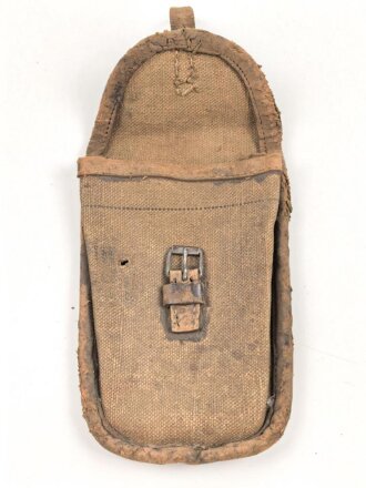 1. Weltkrieg Leinentasche, die Koppelschlaufe abgetrennt, Maße etwa 11 x 19cm
