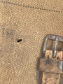 1. Weltkrieg Leinentasche, die Koppelschlaufe abgetrennt, Maße etwa 11 x 19cm