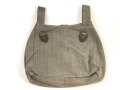 1. Weltkrieg  , feldgrauer Brotbeutel, die mittlere Schlaufe entfernt, sonst gut