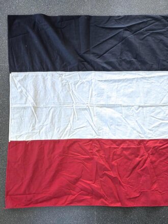 Kaiserreich und 1.Weltkrieg, Hausfahne in gutem Zustand, Maße etwa 100 x 175cm