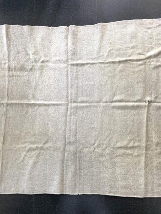 1.Weltkrieg Wolldecke, Kammerstück von 1913 ?, Maße etwa 135 x 215cm. Ungereinigt