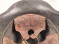 1.Weltkrieg , Stahlhelm Modell 1917. schwach lesbarer Hersteller ET66 ( Eisenhüttenwerk Thale A.G., Thale a/Harz)  Ungereinigtes Stück, das Innenfutter original verbaut, die hintere Niete fehlt