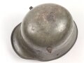 1.Weltkrieg , Stahlhelm Modell 1916. Hersteller G62 ( Gebrüder Gnüchtel A.G., Lauter in Sachsen) Original lackiertes Stück, das Innefutter original verbaut. Ungereinigt
