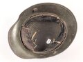 1.Weltkrieg , Stahlhelm Modell 1916. Hersteller G62 ( Gebrüder Gnüchtel A.G., Lauter in Sachsen) Original lackiertes Stück, das Innefutter original verbaut. Ungereinigt
