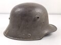 1.Weltkrieg , Stahlhelm Modell 1916. Hersteller G62 ( Gebrüder Gnüchtel A.G., Lauter in Sachsen) Original lackiertes Stück, das Innefutter original verbaut. Ungereinigt