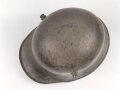 1.Weltkrieg , Stahlhelm Modell 1916. Hersteller G62 ( Gebrüder Gnüchtel A.G., Lauter in Sachsen) Original lackiertes Stück, das Innefutter original verbaut. Ungereinigt