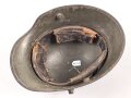1.Weltkrieg , Stahlhelm Modell 1916. Hersteller G62 ( Gebrüder Gnüchtel A.G., Lauter in Sachsen) Original lackiertes Stück, das Innefutter original verbaut. Ungereinigt