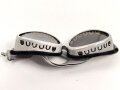 Getönte Brille mit Aluminiumrahmen, sieht man so immer wieder auf Fotos bei Angehörigen der Gebirgstruppe. Ungetragenes Stück, getöntes Glas