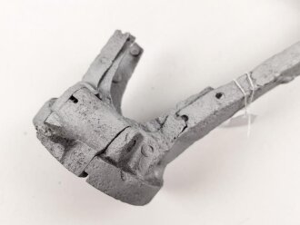 1.Weltkrieg, Gabelstütze zum Maschinengewehr 08/15. Alter Bodenfund, gereinigt und lackiert