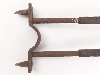 1.Weltkrieg, Gabelstütze zum Maschinengewehr 08/15. Höhenverstellbare Variante, alter Bodenfund